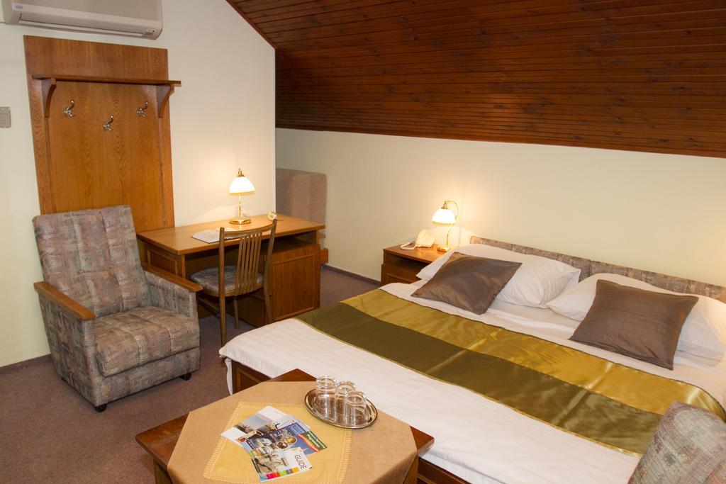 Hotel Molnar ブダペスト エクステリア 写真